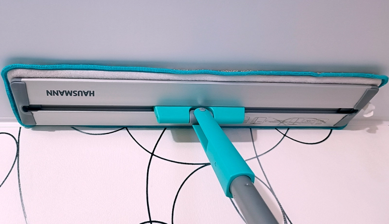 Как и чем мыть натяжные потолки в домашних условиях: советы и рекомендации Как и чем мыть натяжные потолки в домашних условиях: советы и рекомендации